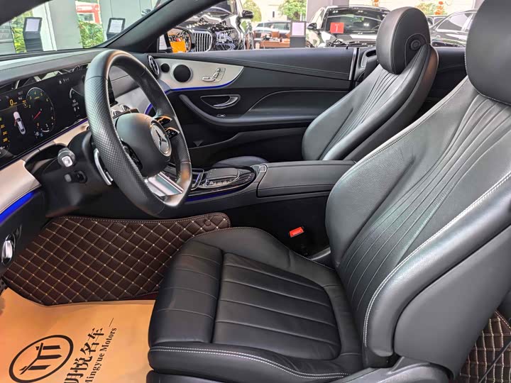 Фото 8 - Mercedes-Benz E-Class