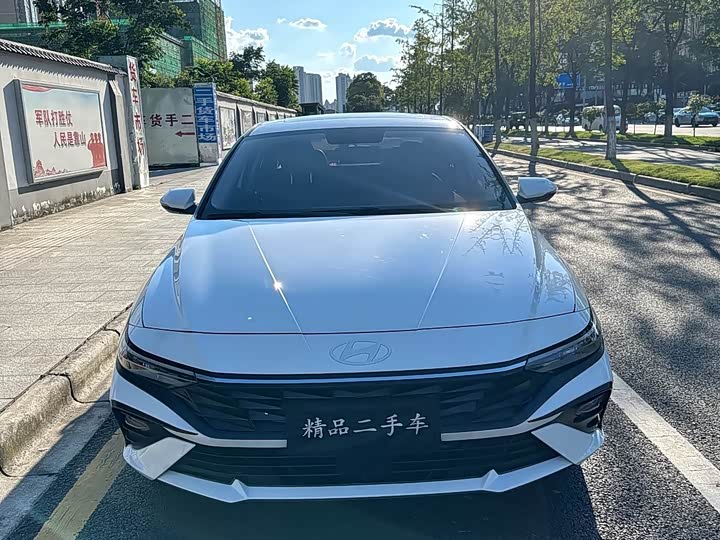 Фото 1 - Hyundai Elantra N line