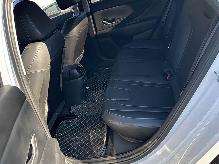 Фото 5 - Hyundai Elantra N line