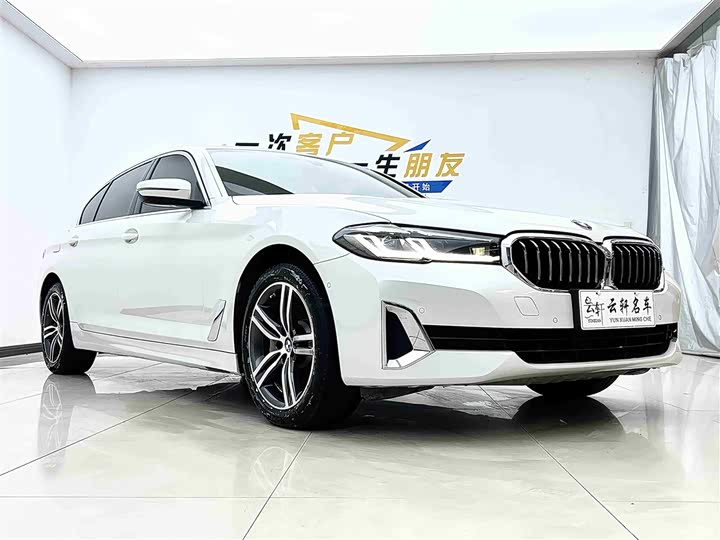 Фото 3 - BMW 5 Series