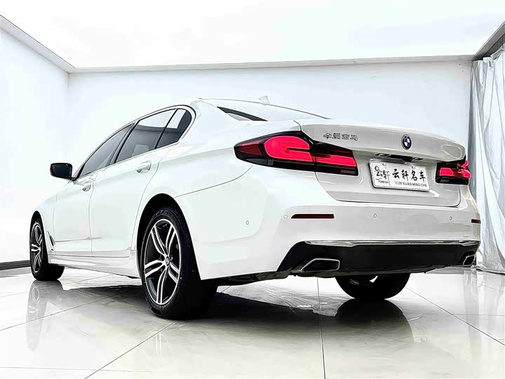 Фото 4 - BMW 5 Series
