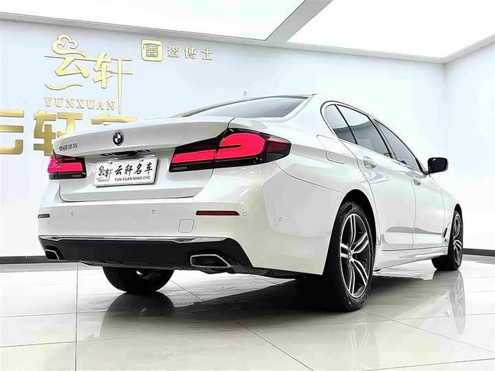 Фото 6 - BMW 5 Series