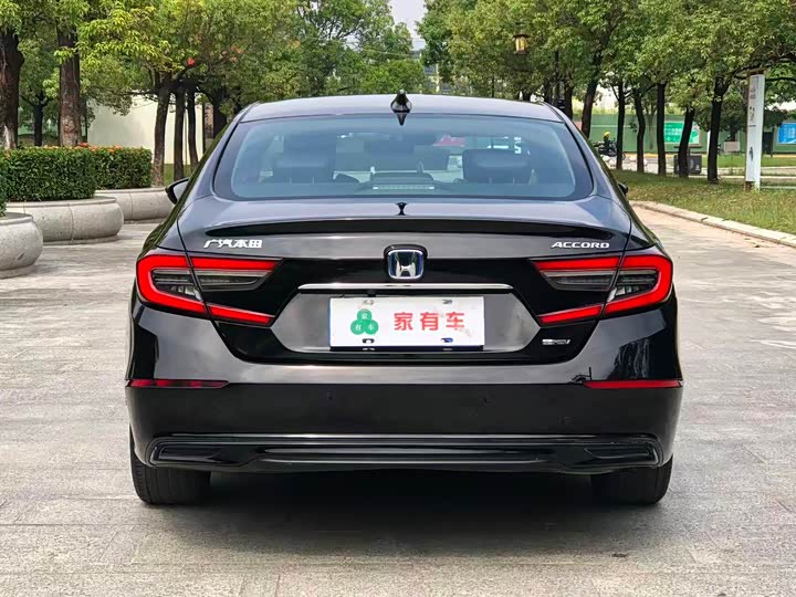 Фото 5 - Honda Accord