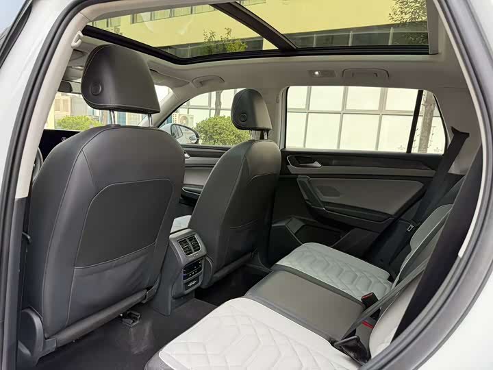 Фото 6 - Volkswagen Tayron