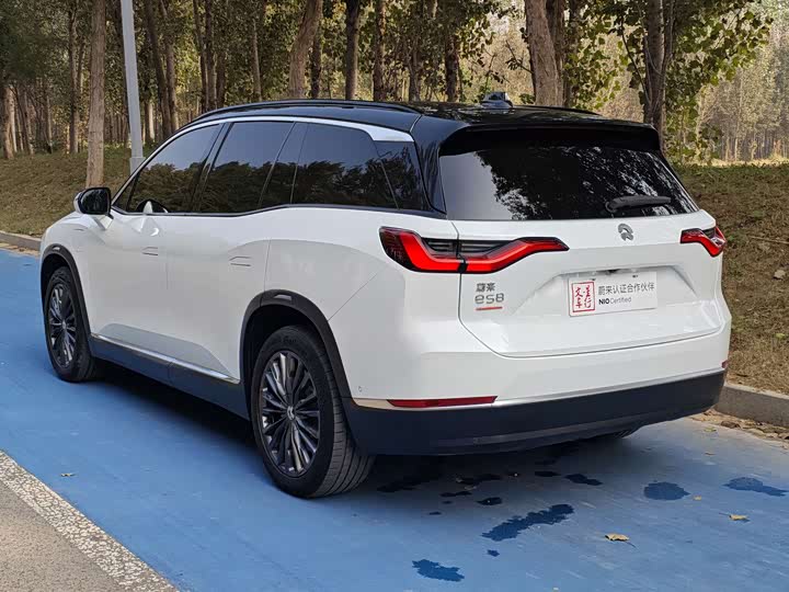 Фото 4 - Nio ES8