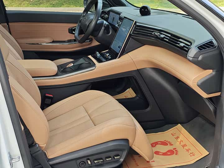 Фото 9 - Nio ES8