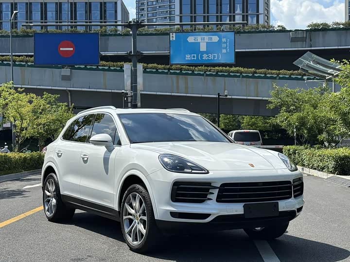 Фото 3 - Porsche Cayenne
