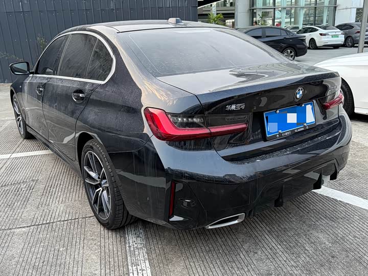 Фото 16 - BMW 3 Series