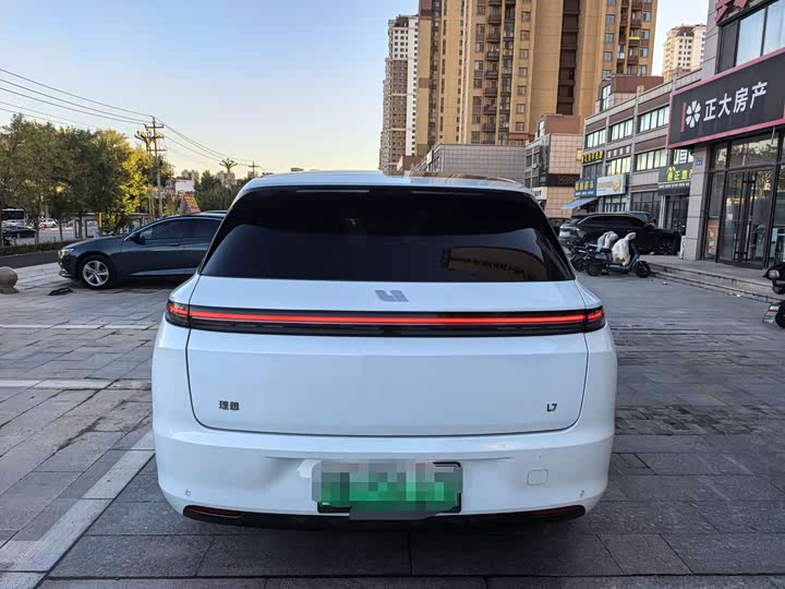 Фото 8 - LiXiang L7