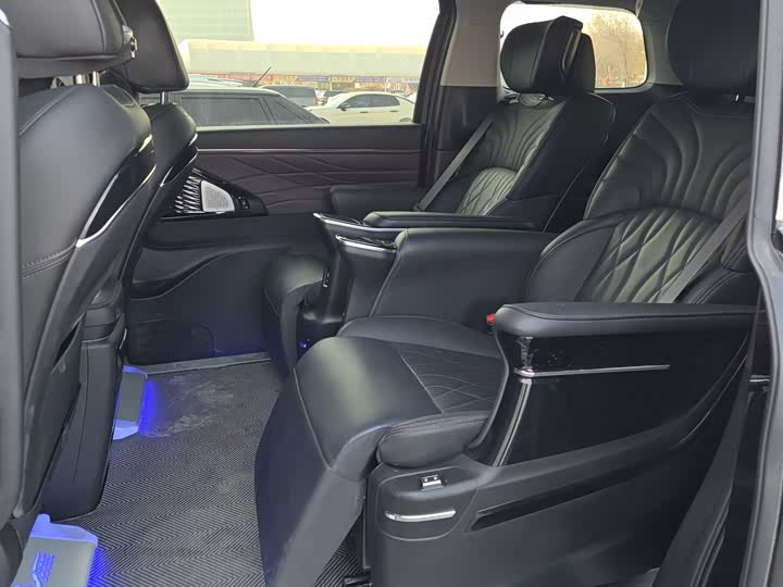 Фото 5 - GAC Trumpchi M8