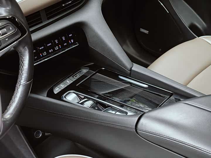 Фото 9 - Buick Enclave