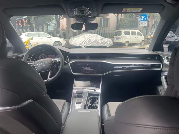 Фото 2 - Audi A6L