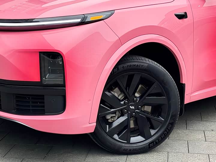 Фото 14 - LiXiang L8