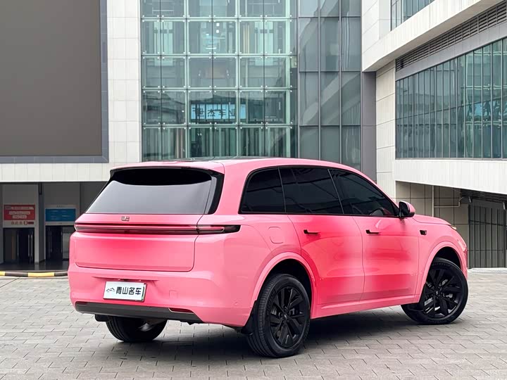 Фото 17 - LiXiang L8