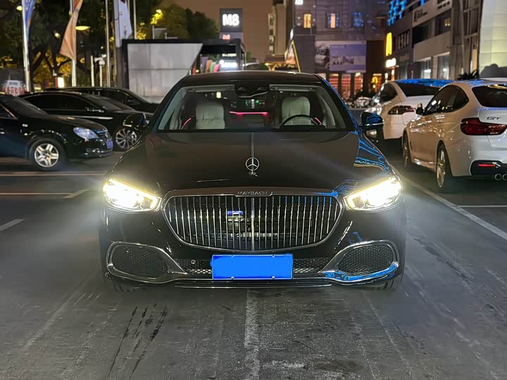 Фото 2 - Mercedes-Benz Maybach S-Class