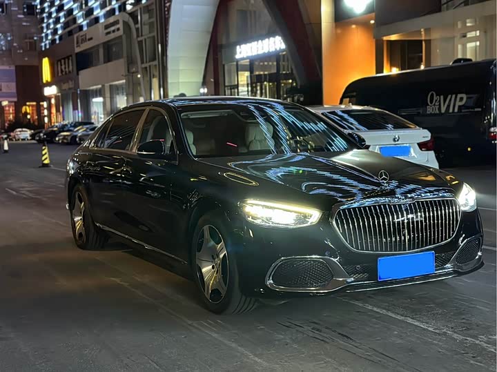 Фото 3 - Mercedes-Benz Maybach S-Class