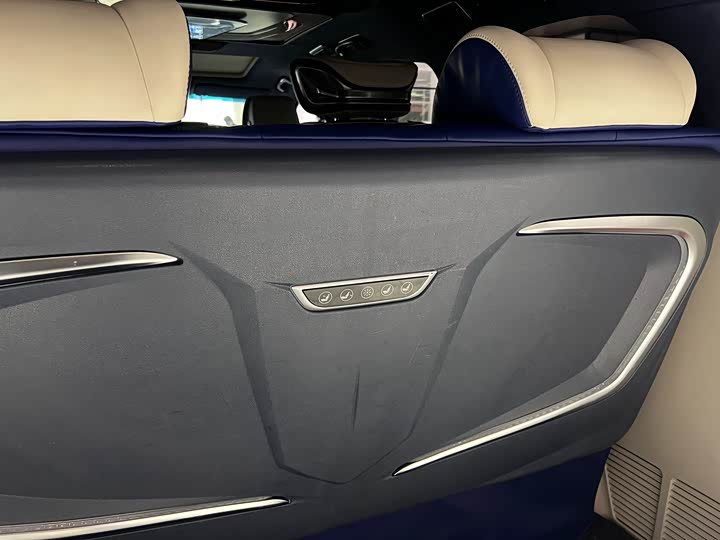 Фото 12 - Buick GL8 ES