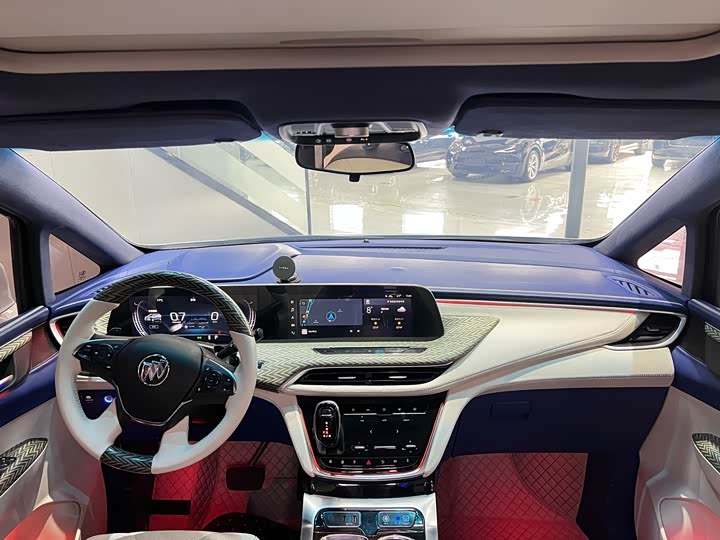 Фото 9 - Buick GL8 ES