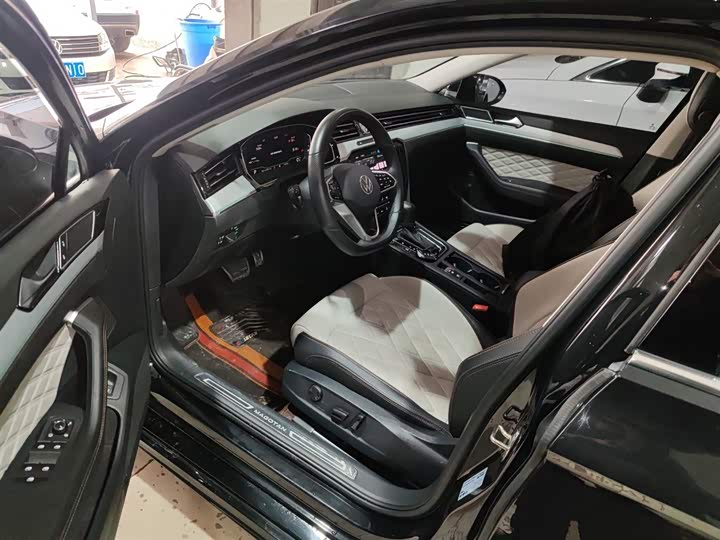 Фото 15 - Volkswagen Magotan