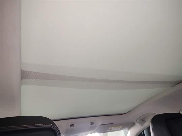 Фото 18 - Volkswagen Magotan