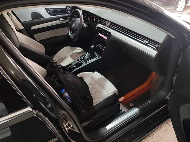 Фото 25 - Volkswagen Magotan