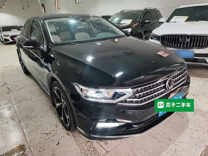 Фото 4 - Volkswagen Magotan