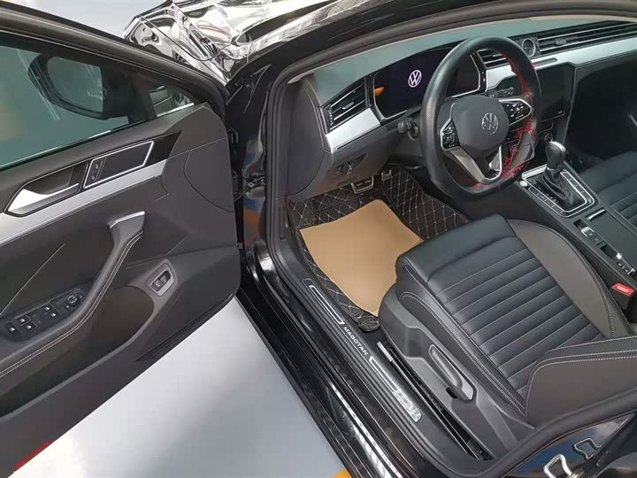 Фото 16 - Volkswagen Magotan