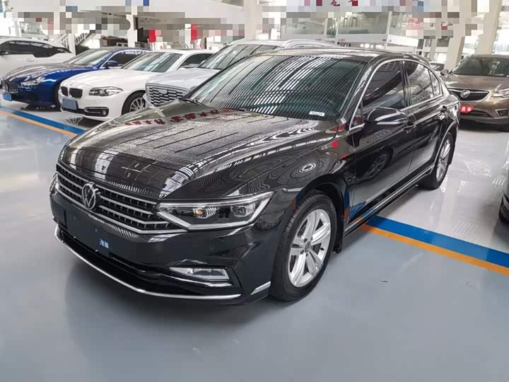 Фото 2 - Volkswagen Magotan