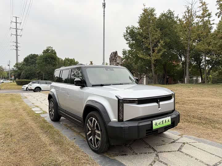 Фото 3 - Chery iCar 03