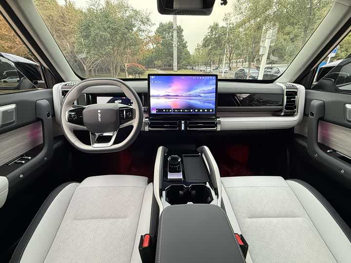 Фото 4 - Chery iCar 03