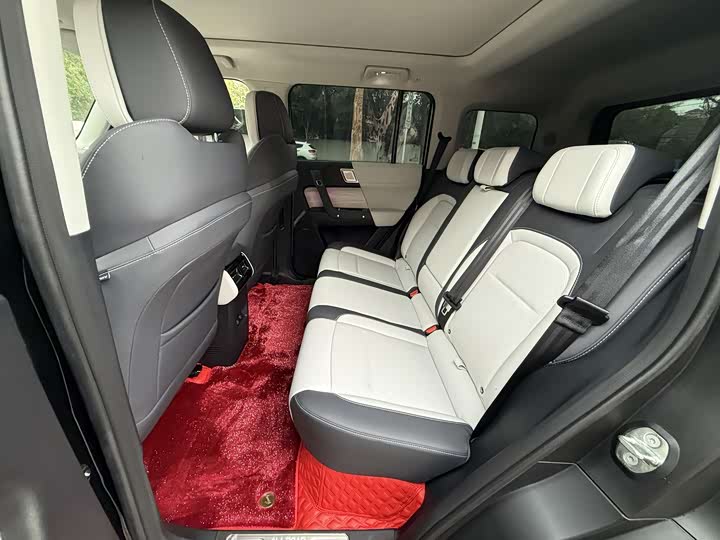 Фото 6 - Chery iCar 03