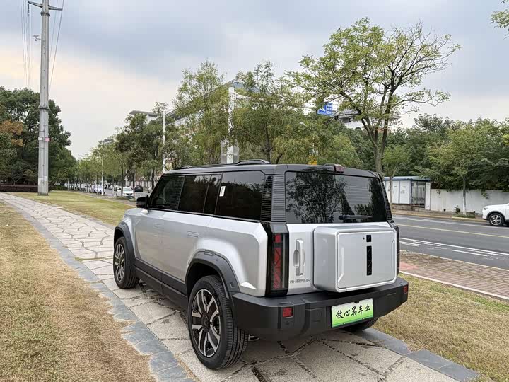 Фото 9 - Chery iCar 03