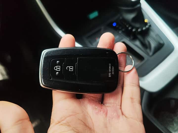 Фото 12 - Toyota Wildlander