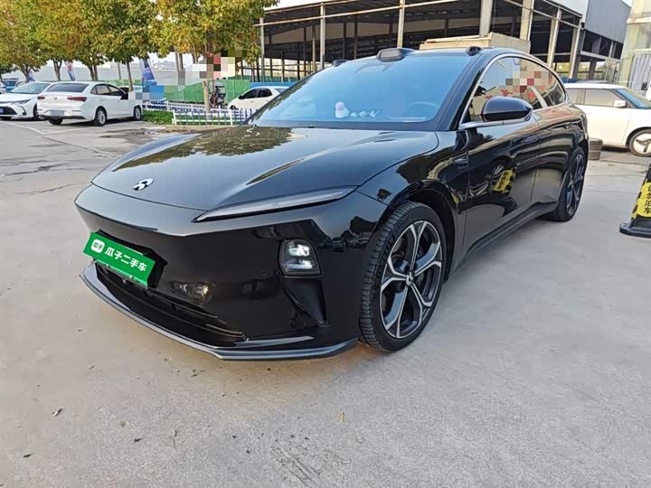 Фото 1 - Nio ET5T