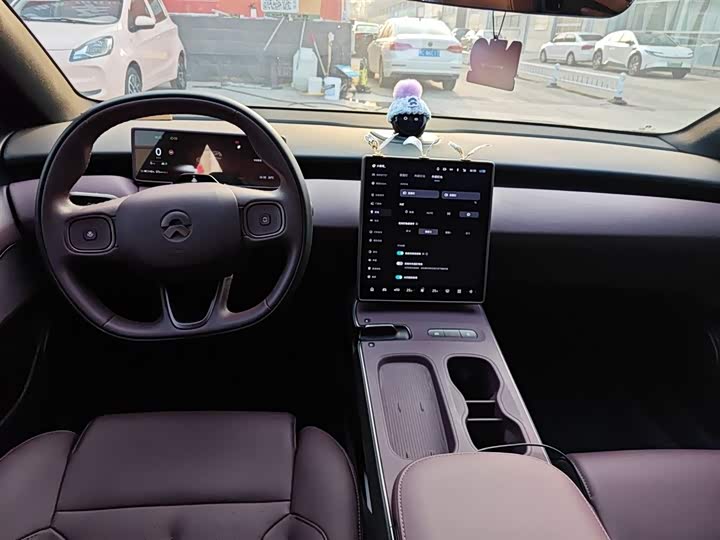 Фото 13 - Nio ET5T