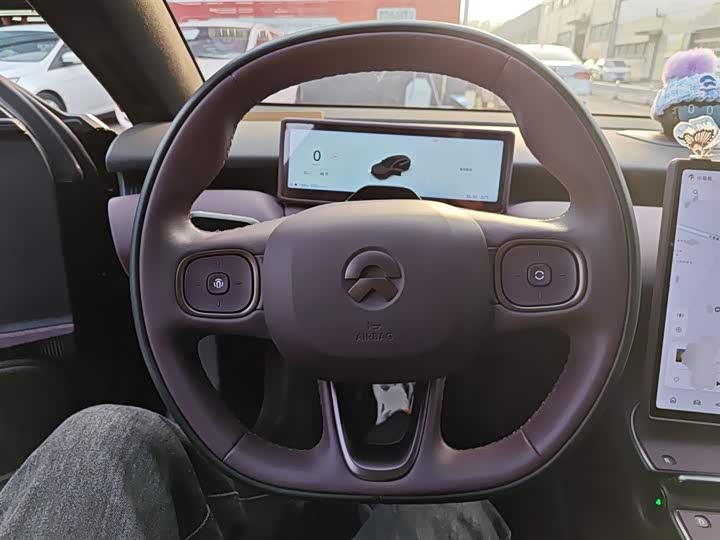 Фото 14 - Nio ET5T