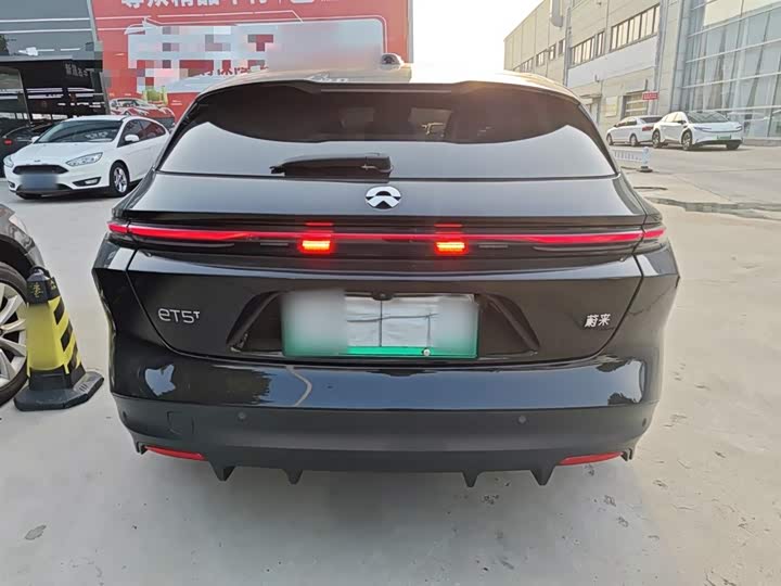 Фото 8 - Nio ET5T
