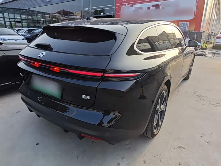 Фото 9 - Nio ET5T