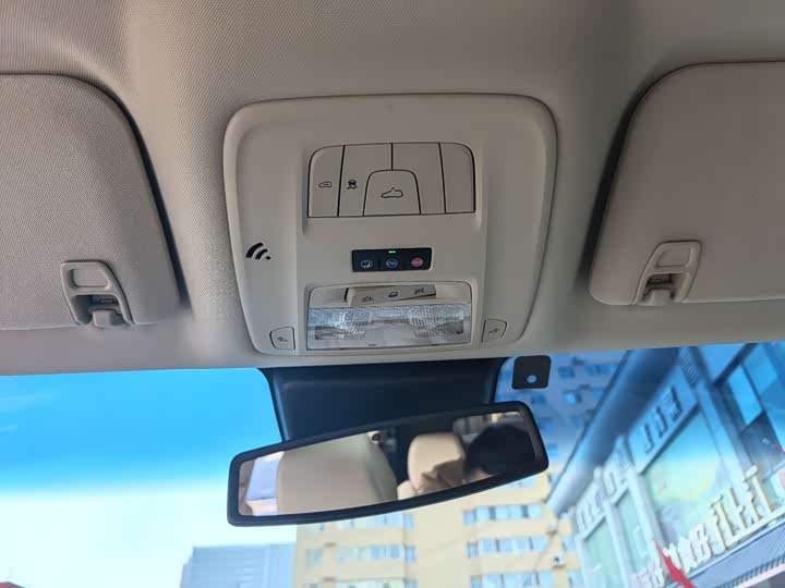 Фото 22 - Buick GL8 ES