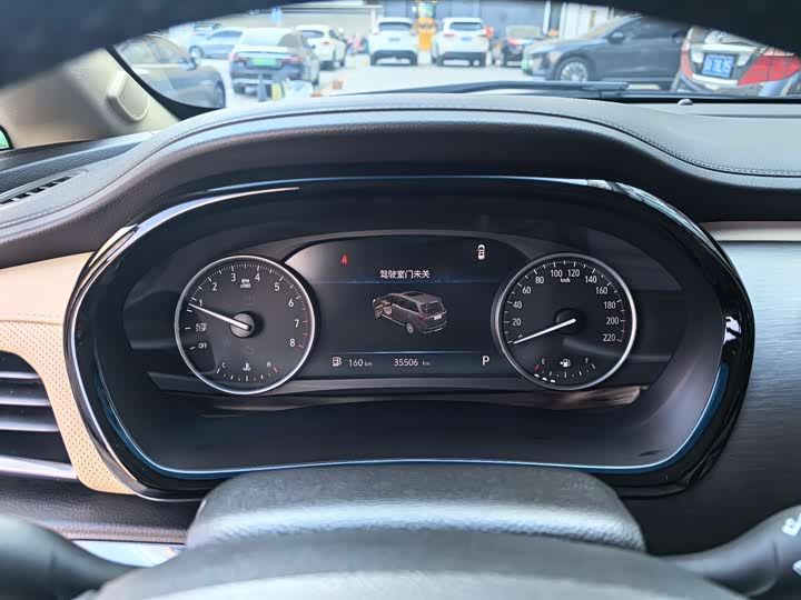 Фото 8 - Buick GL8 ES