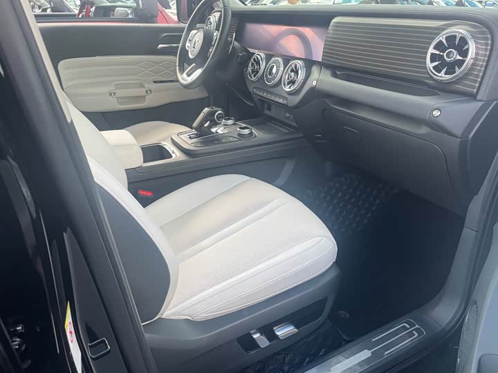 Фото 14 - Tank 300 Hybrid