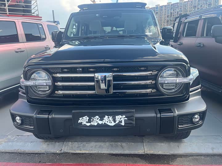 Фото 2 - Tank 300 Hybrid