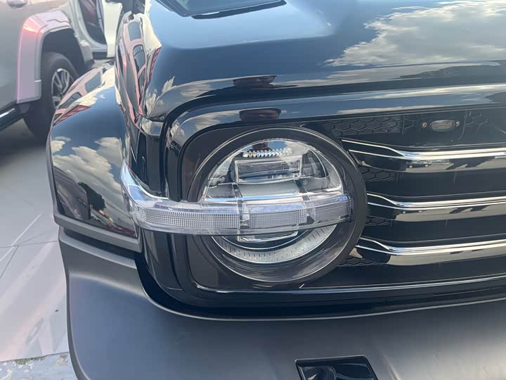 Фото 5 - Tank 300 Hybrid