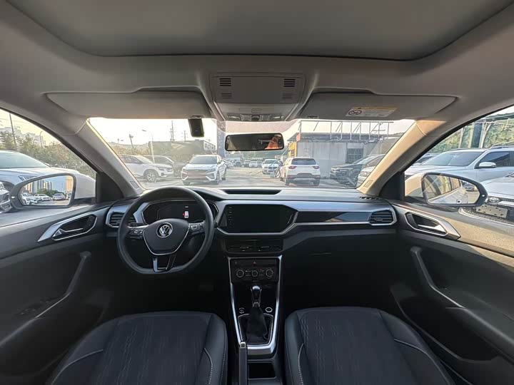 Фото 5 - Volkswagen T-Cross