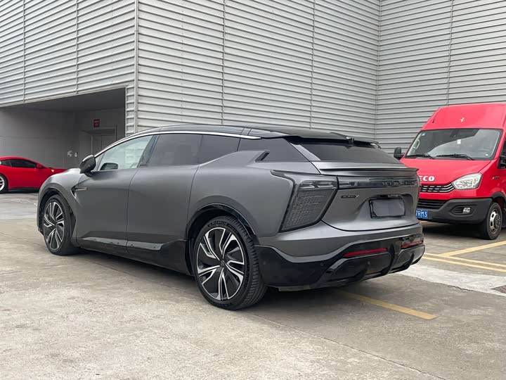 Фото 7 - HiPhi X