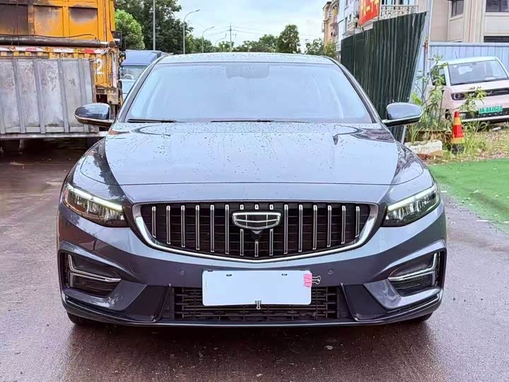 Фото 1 - Geely Preface