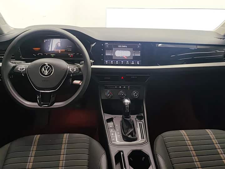 Фото 12 - Volkswagen Lavida