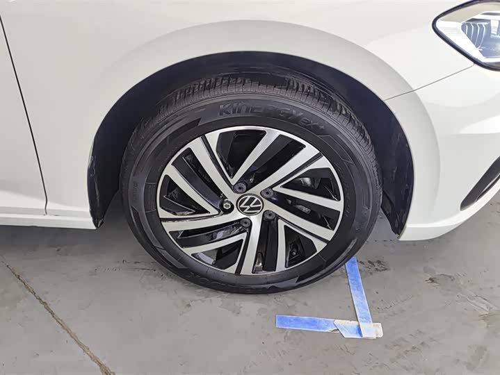 Фото 6 - Volkswagen Lavida