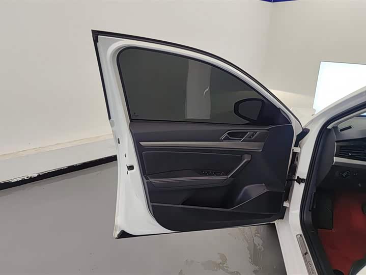 Фото 7 - Volkswagen Lavida