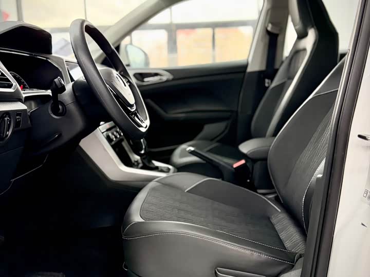 Фото 10 - Volkswagen T-Cross